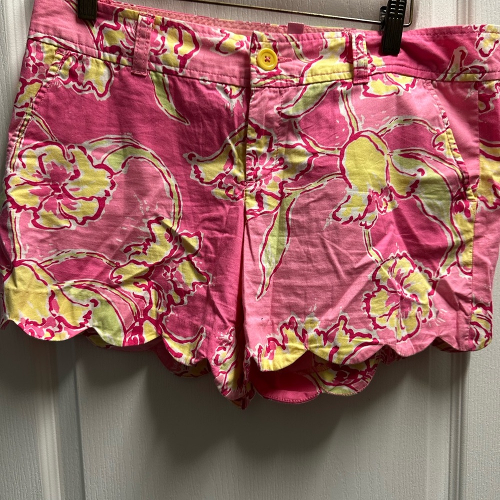Lilly Pulitzer Floral Pink and Yellow Women's Shorts size 8/ NWOT 118